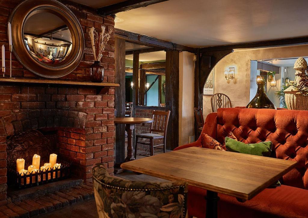 The New Inn Heckfield Hook  Luaran gambar